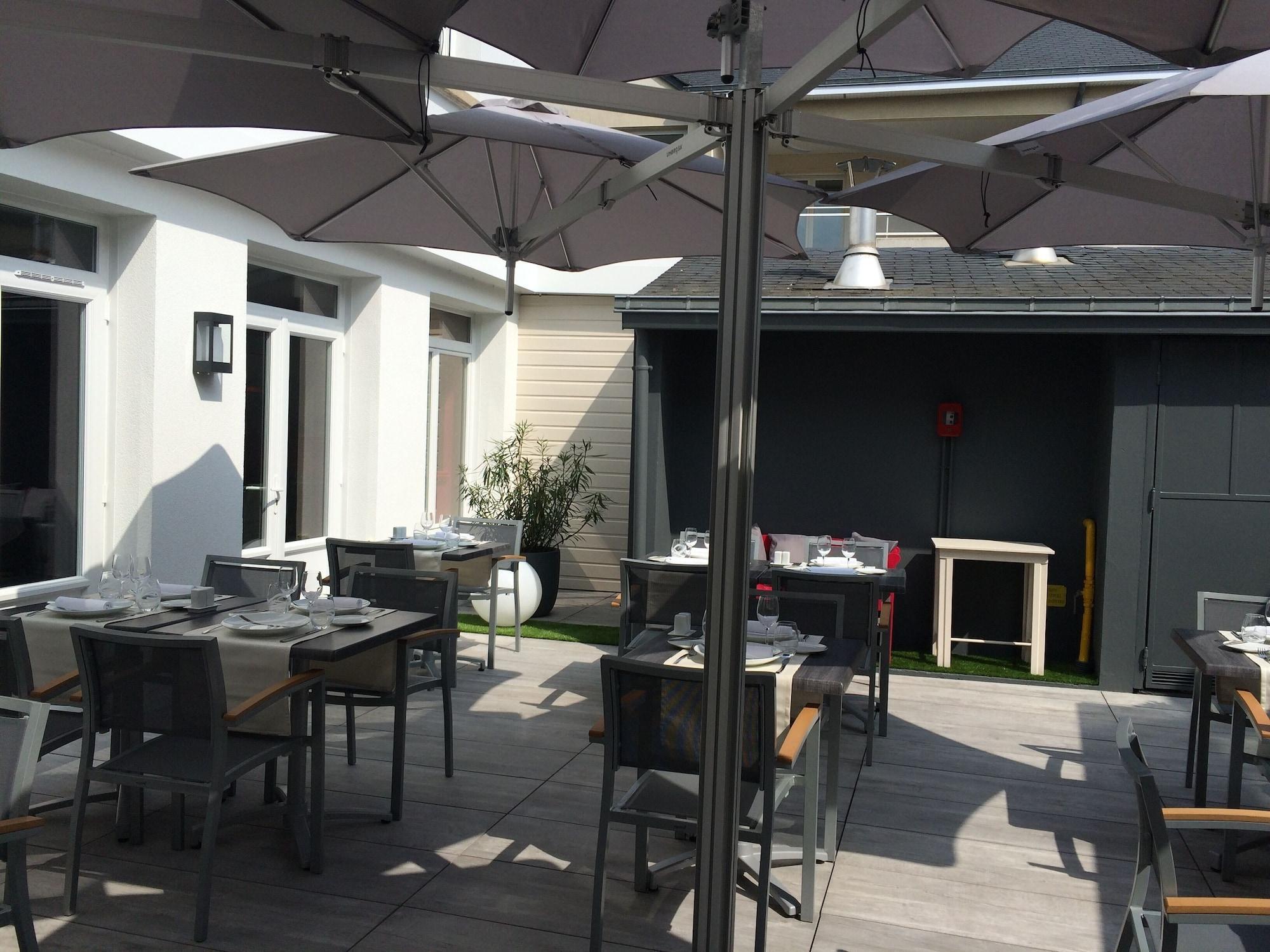 Logis Hotel A La Bonne Auberge Laval  Exterior foto